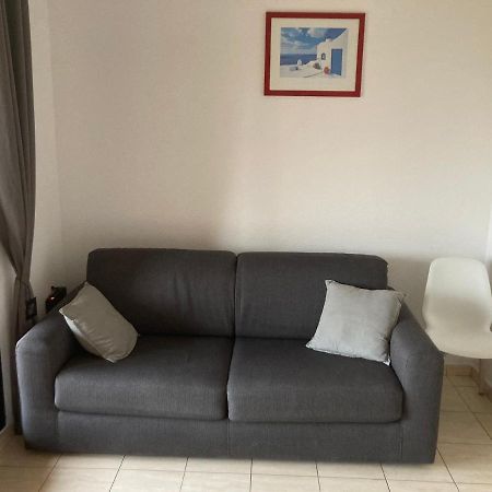 Appartement 2 Chambres Avec Piscine Face A La Mer A La Coudouliere ซิ-ฟูร์-เล-ปลาจ ภายนอก รูปภาพ